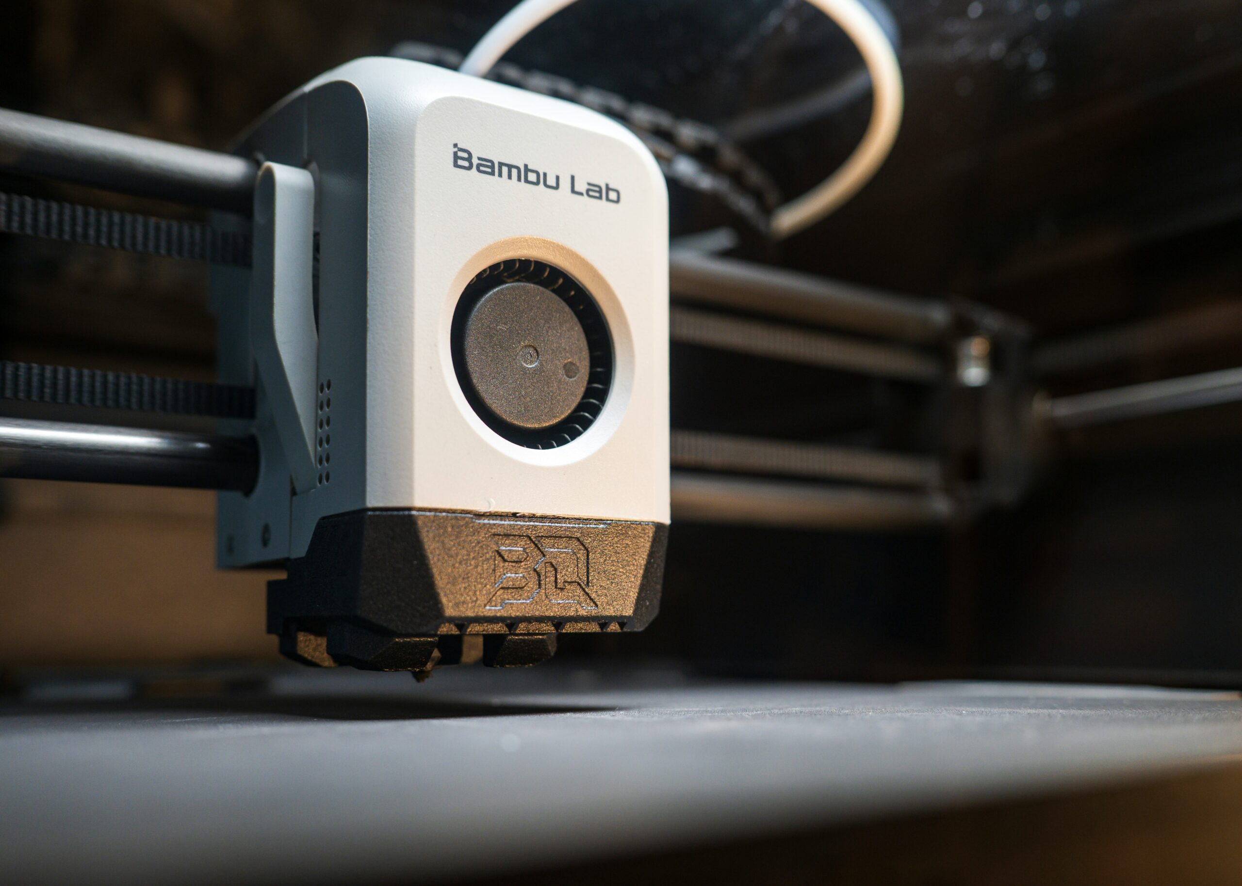 3D-Druck einfach erklärt – Teil 1: Was ist 3D-Druck? 1 albert stoynov gUSN0c1Big8 unsplash scaled